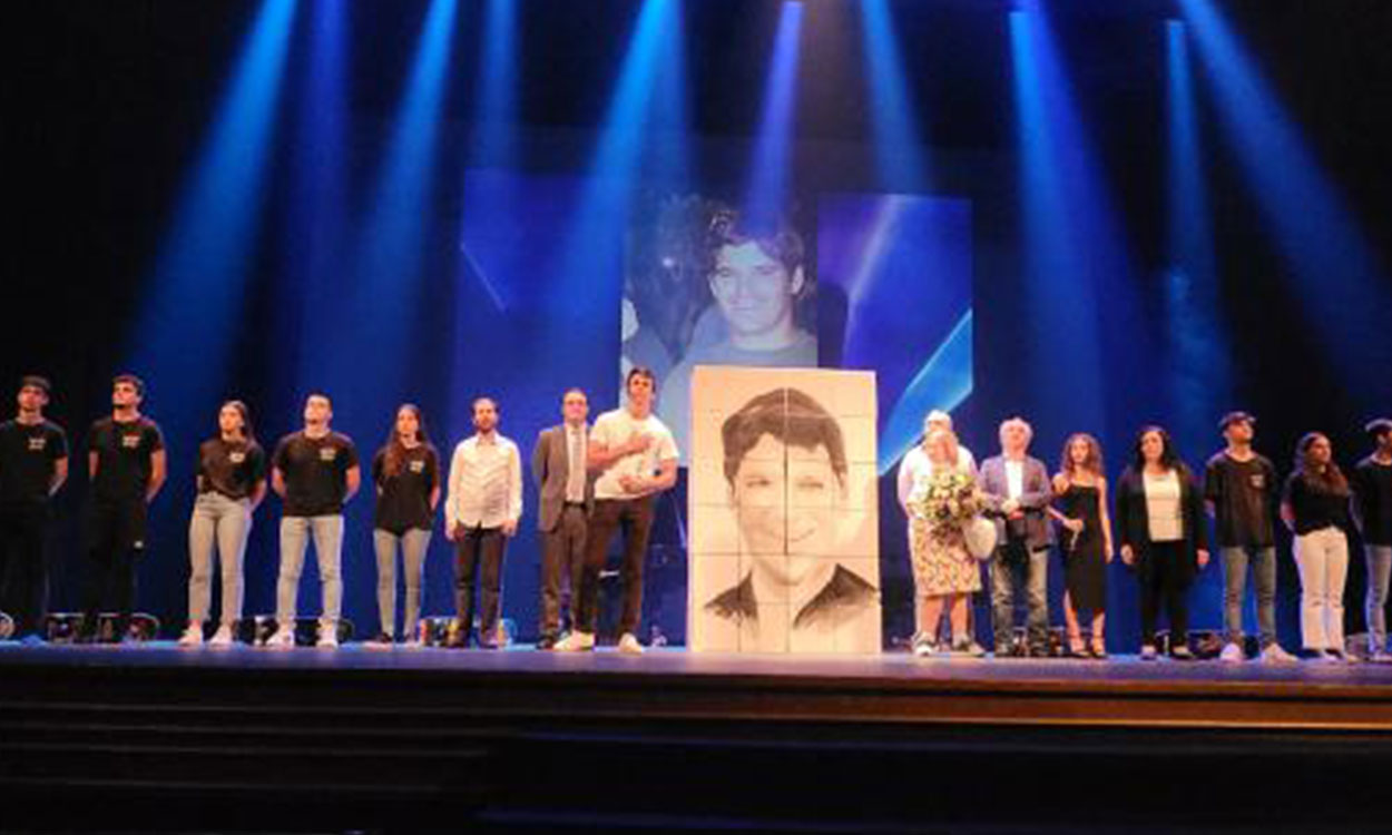 Noticia en Revista DEBATES - Revista del Consejo Escolar de la Comunidad de Madrid